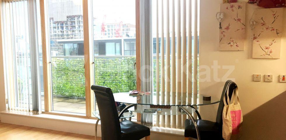 			UNDER OFFER, Studio Apartment, 1 bath, 1 reception Penthouse			 'O' Central Crampton Street, Elephant and Castle